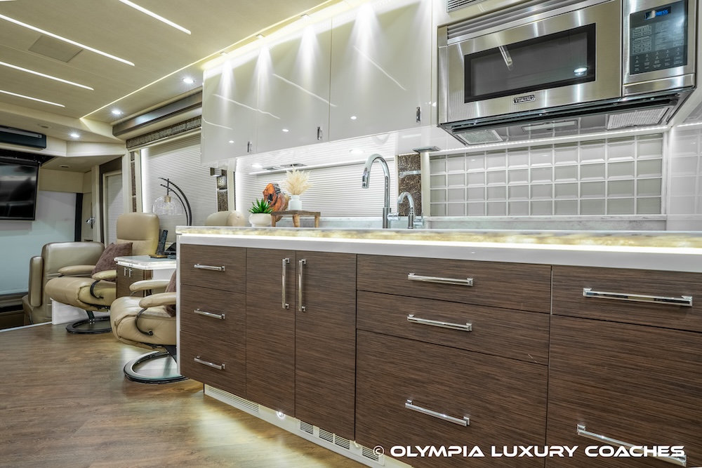 2021 Prevost Emerald H3-45 For Sale