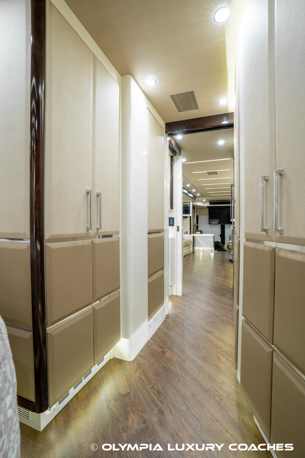 2021 Prevost Emerald H3-45 For Sale