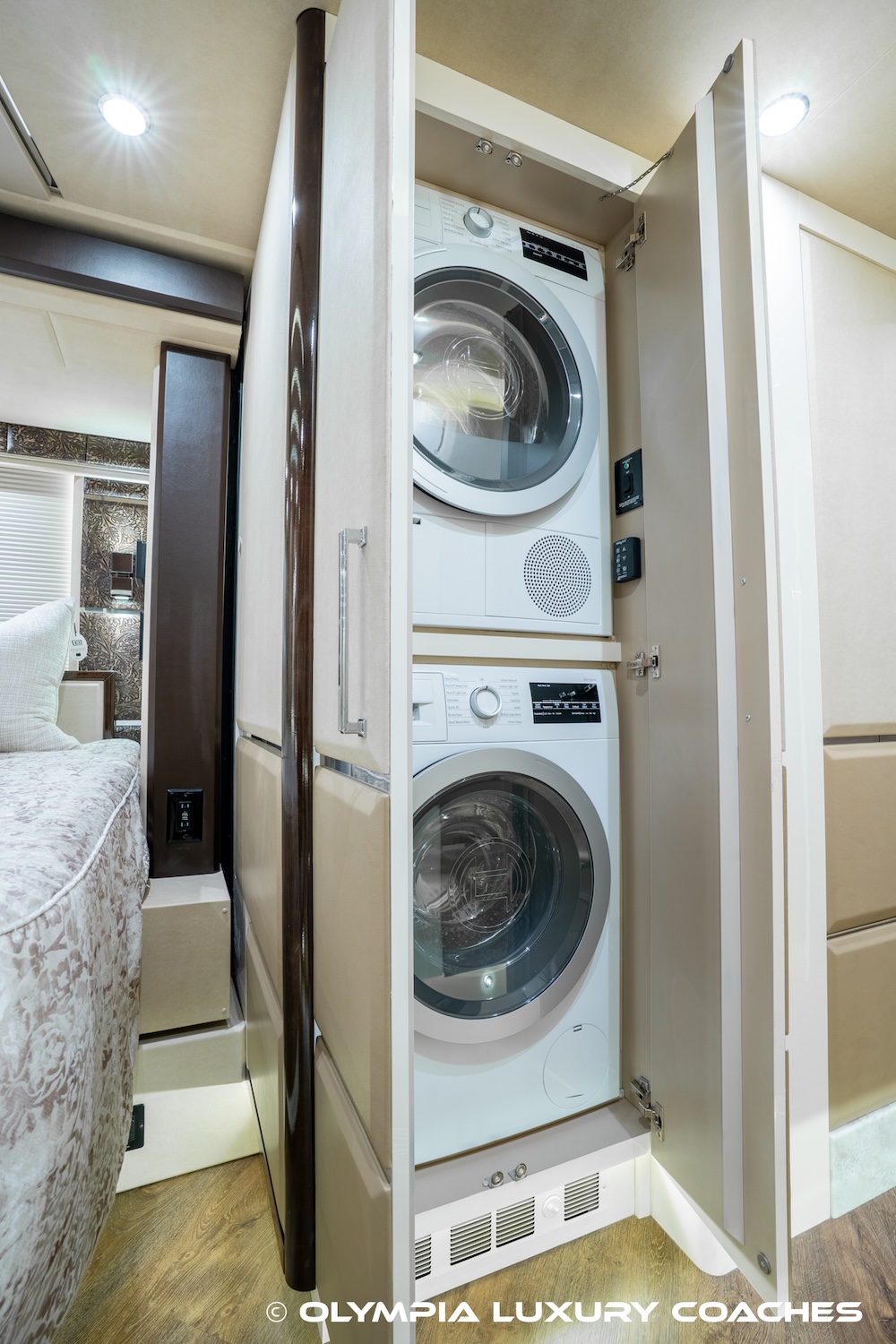 2021 Prevost Emerald H3-45 For Sale