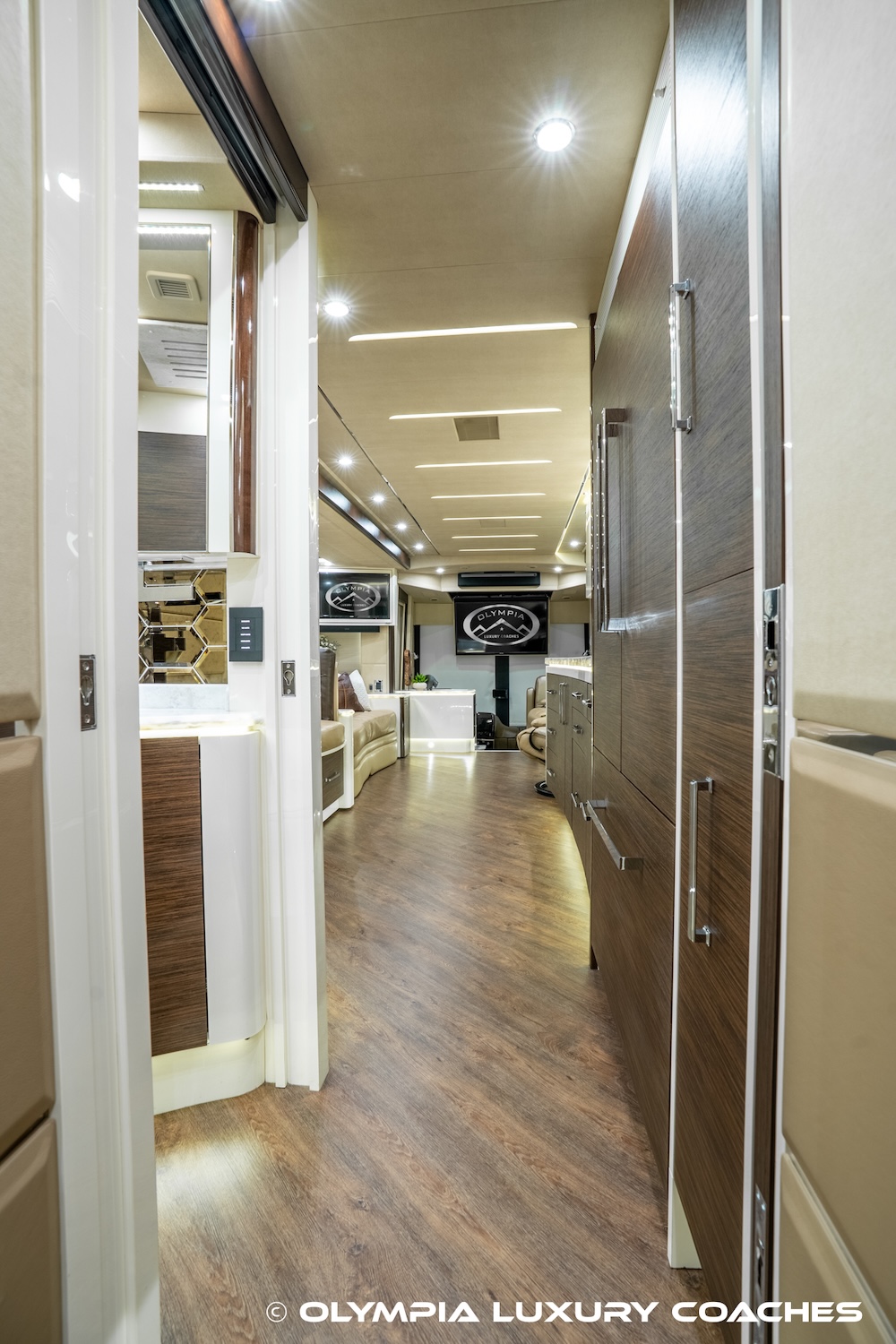 2021 Prevost Emerald H3-45 For Sale