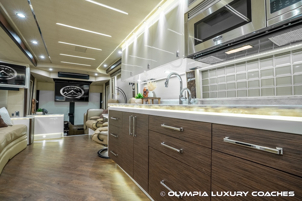 2021 Prevost Emerald H3-45 For Sale