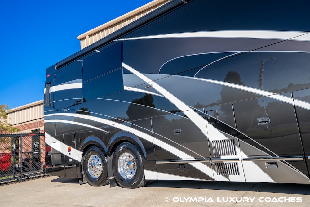 2021 Prevost Emerald H3-45 For Sale
