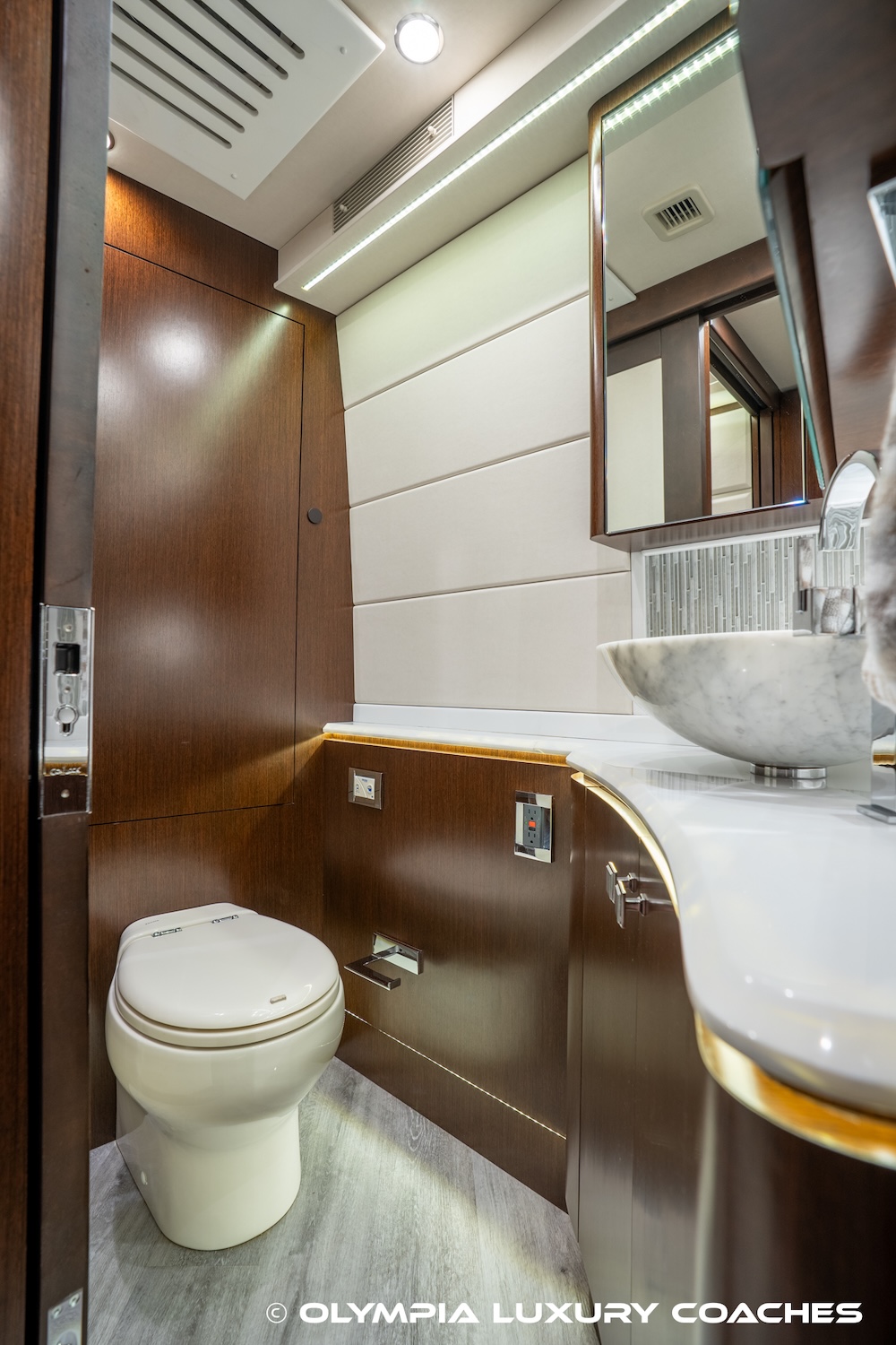 2021 Prevost Emerald H3-45 For Sale