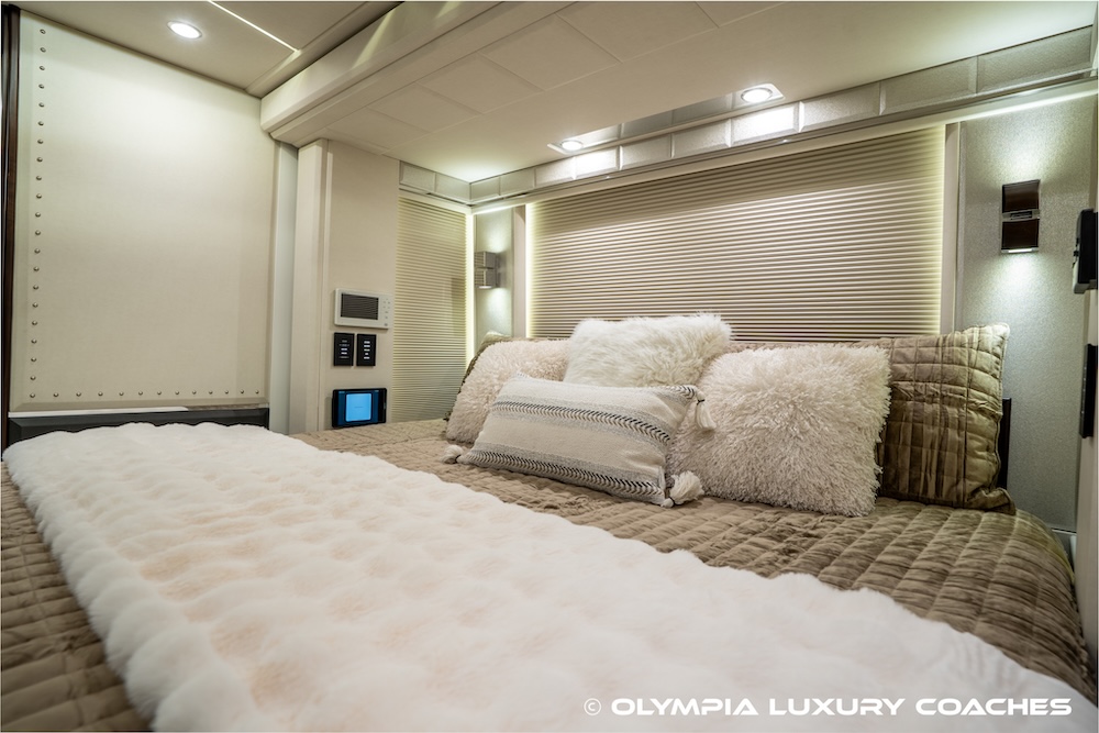 2021 Prevost Emerald H3-45 For Sale