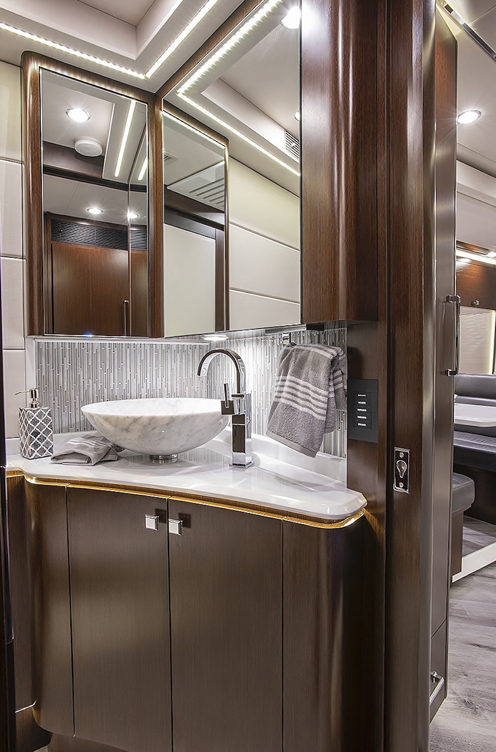 2021 Prevost Emerald H3-45 For Sale