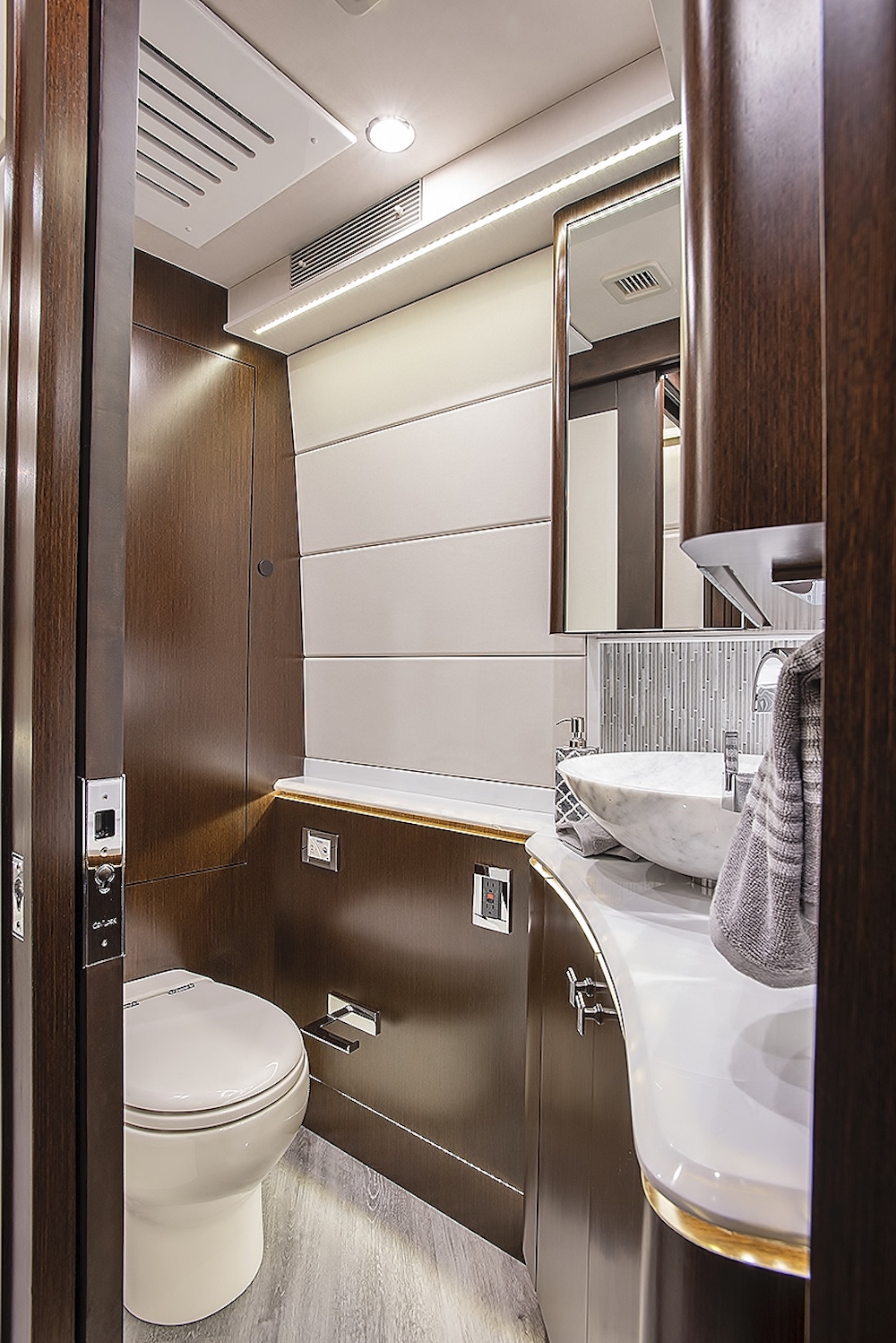 2021 Prevost Emerald H3-45 For Sale