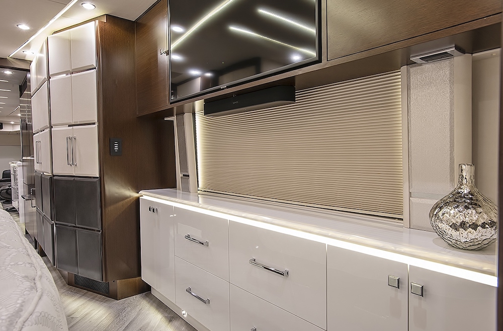2021 Prevost Emerald H3-45 For Sale