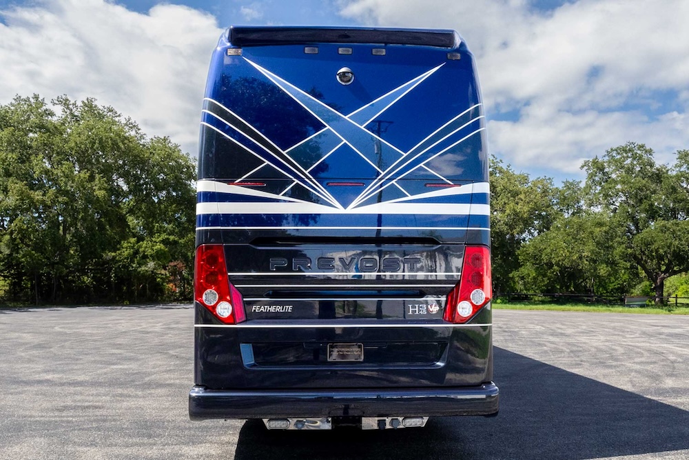 2021 Prevost Featherlite H3-45 For Sale