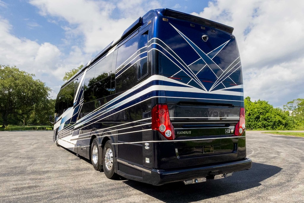 2021 Prevost Featherlite H3-45 For Sale