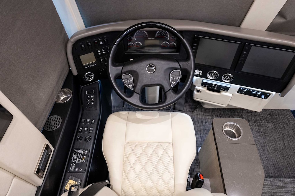 2021 Prevost Featherlite H3-45 For Sale