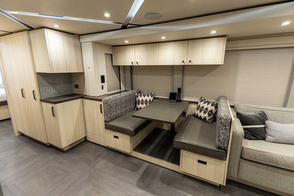 2021 Prevost Featherlite H3-45 For Sale