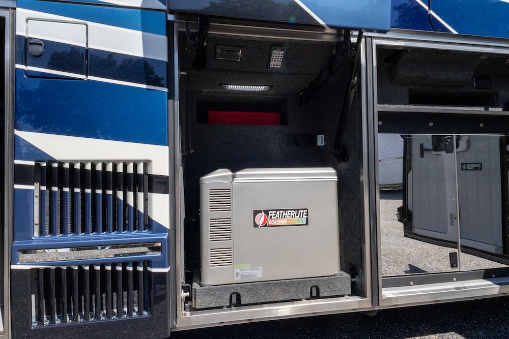 2021 Prevost Featherlite H3-45 For Sale