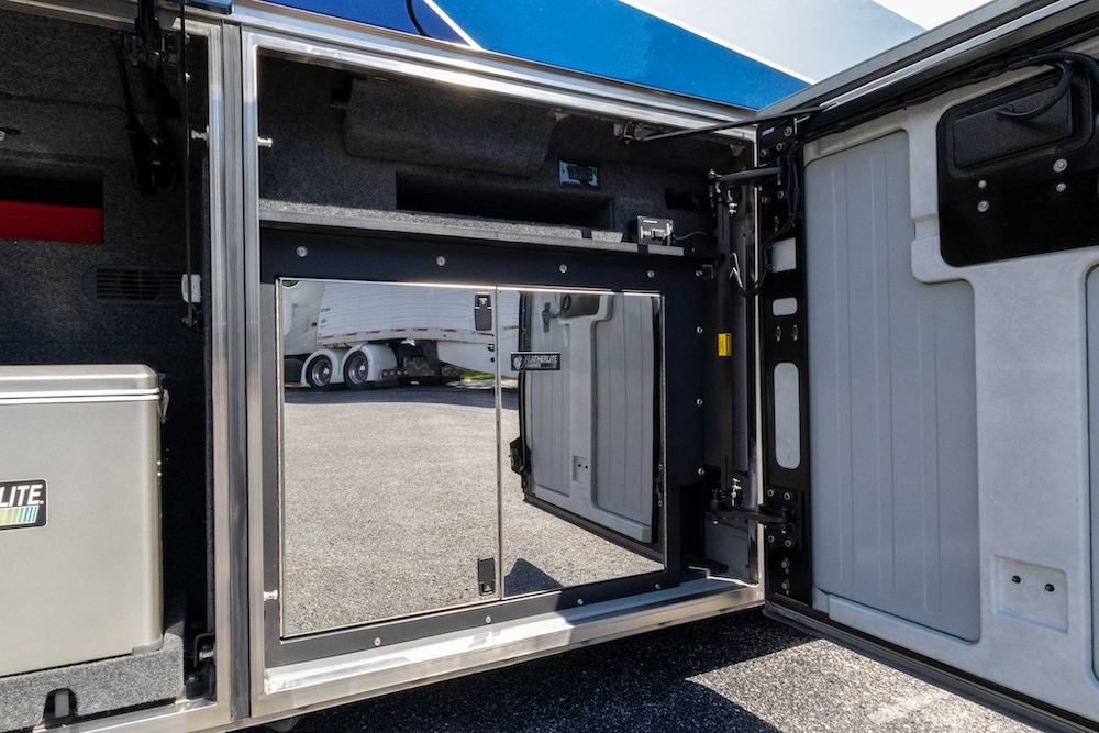 2021 Prevost Featherlite H3-45 For Sale
