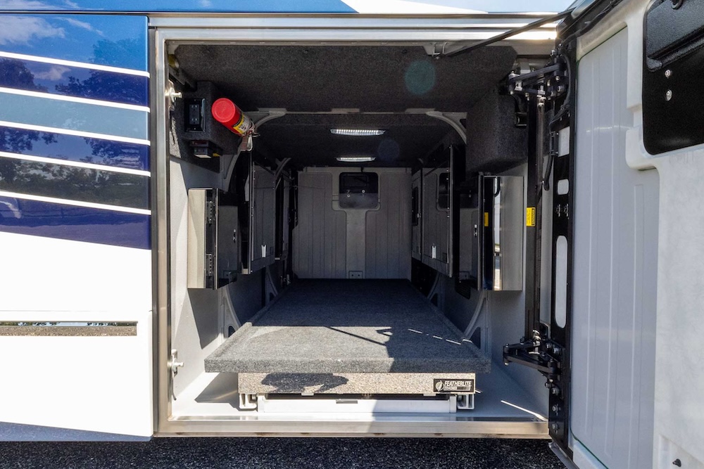 2021 Prevost Featherlite H3-45 For Sale