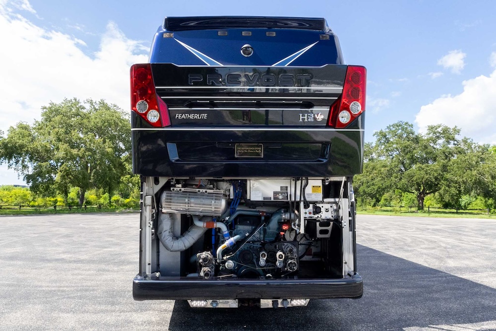 2021 Prevost Featherlite H3-45 For Sale