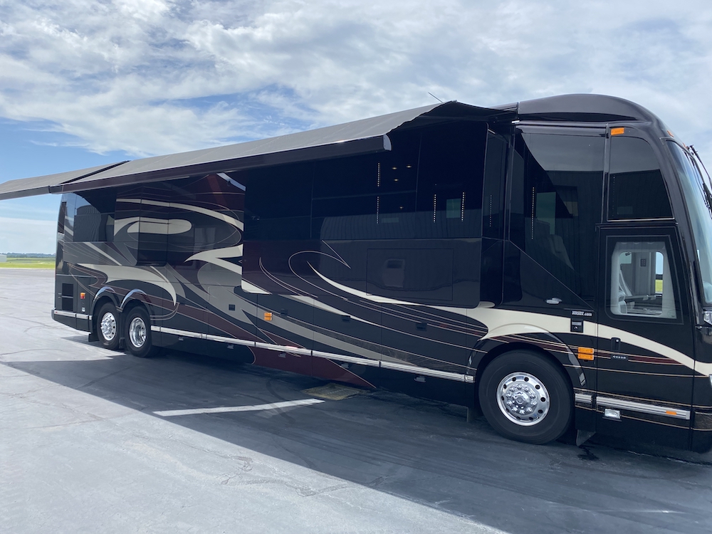 2021 Prevost Foretravel H3-45 For Sale