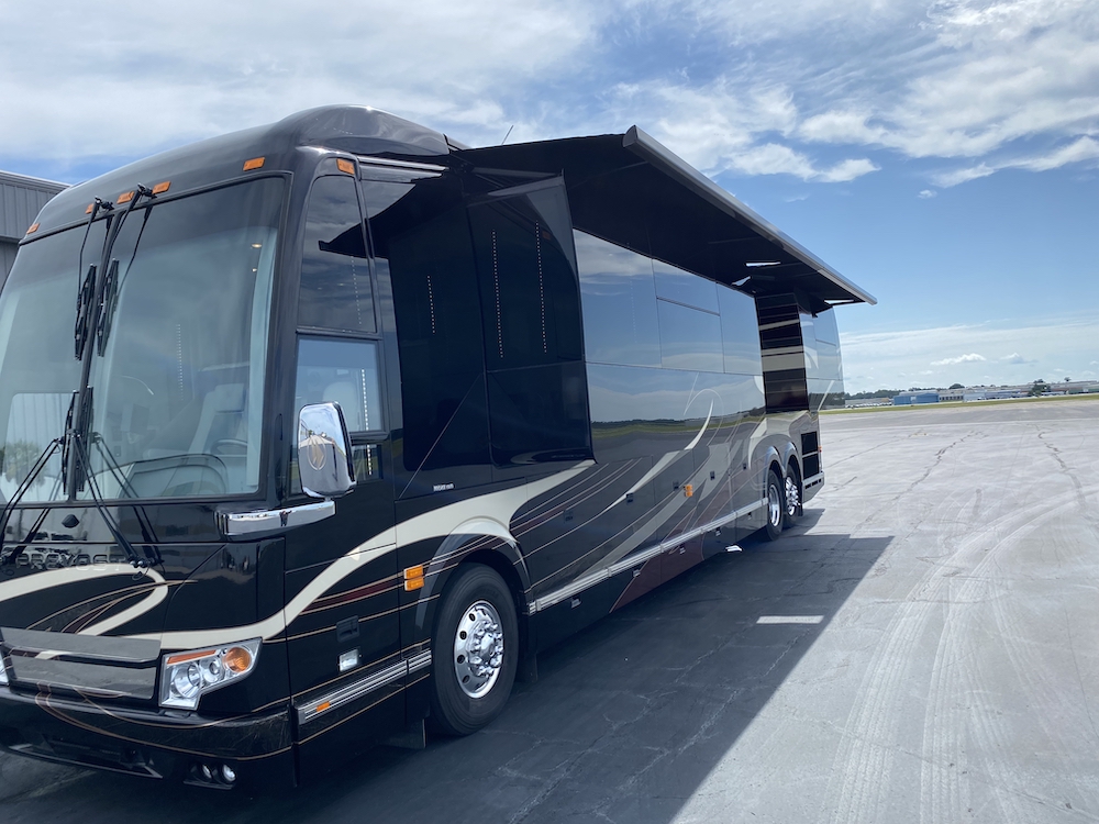 2021 Prevost Foretravel H3-45 For Sale