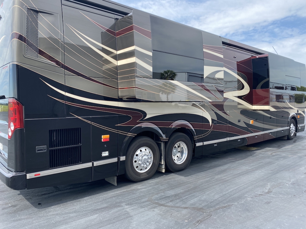 2021 Prevost Foretravel H3-45 For Sale