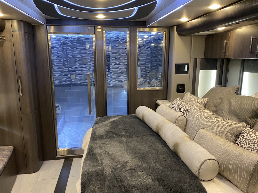 2021 Prevost Foretravel H3-45 For Sale