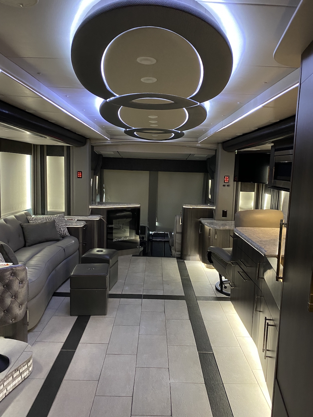 2021 Prevost Foretravel H3-45 For Sale