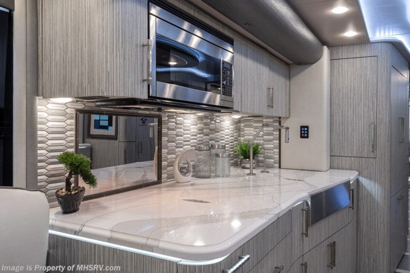 2021 Prevost Foretravel H3-45 For Sale