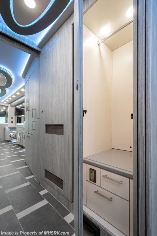 2021 Prevost Foretravel H3-45 For Sale