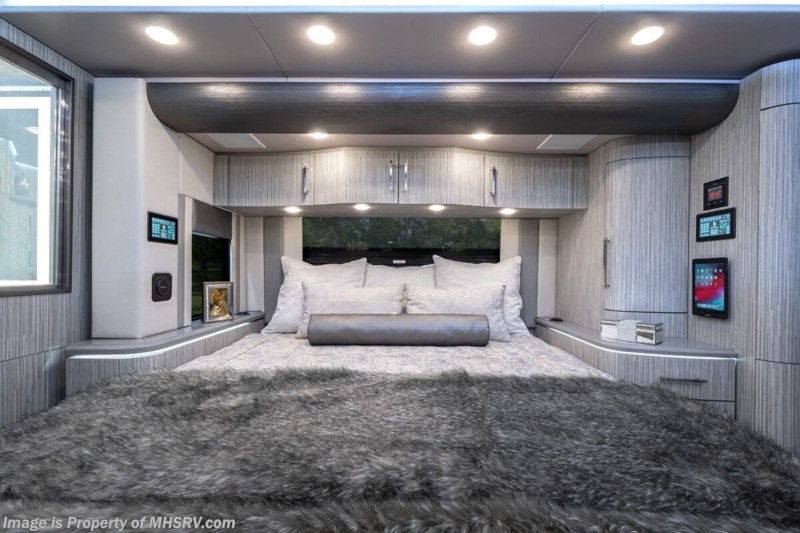 2021 Prevost Foretravel H3-45 For Sale