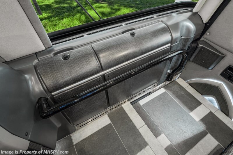 2021 Prevost Foretravel H3-45 For Sale