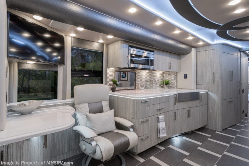 2021 Prevost Foretravel H3-45 For Sale