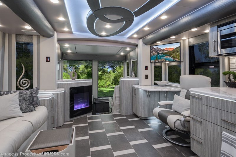 2021 Prevost Foretravel H3-45 For Sale