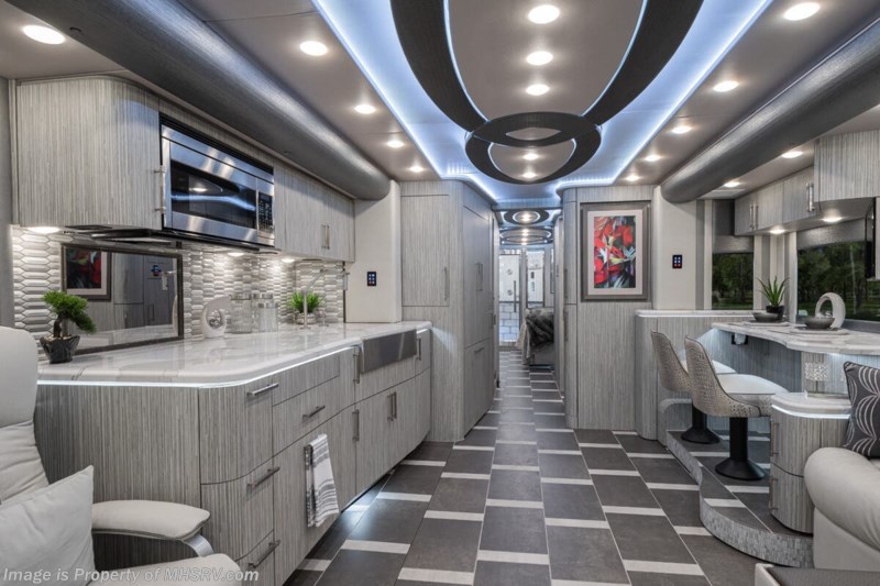 2021 Prevost Foretravel H3-45 For Sale