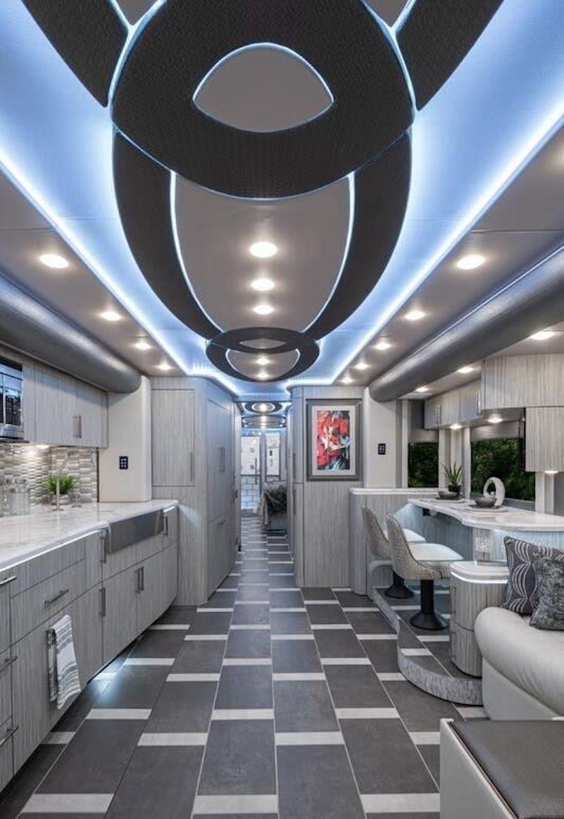 2021 Prevost Foretravel H3-45 For Sale