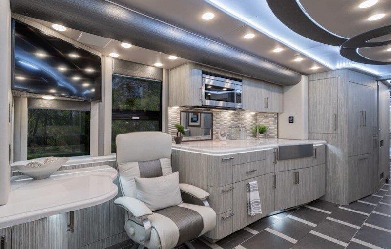 2021 Prevost Foretravel H3-45 For Sale