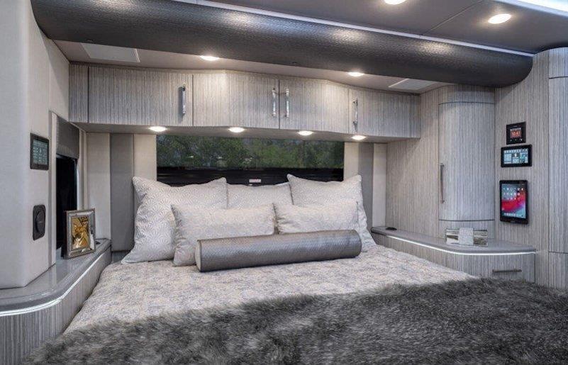 2021 Prevost Foretravel H3-45 For Sale