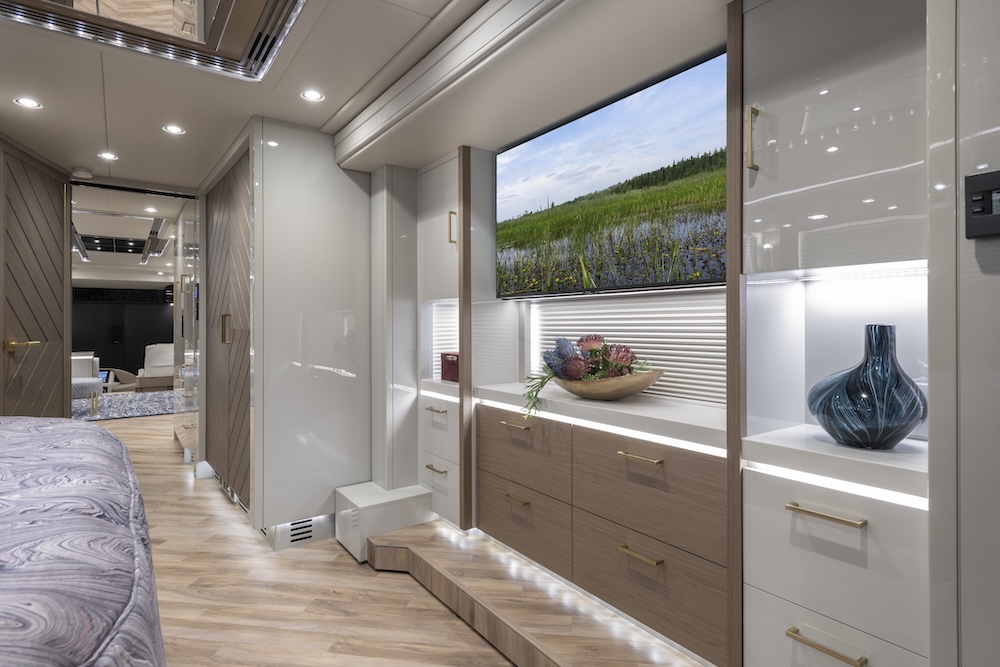 2021 Prevost Liberty H3-45 For Sale