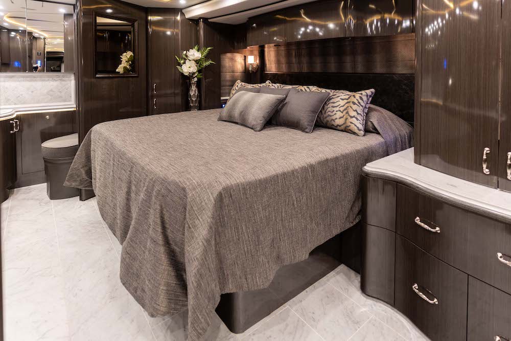 2021 Prevost Marathon H3-45 For Sale