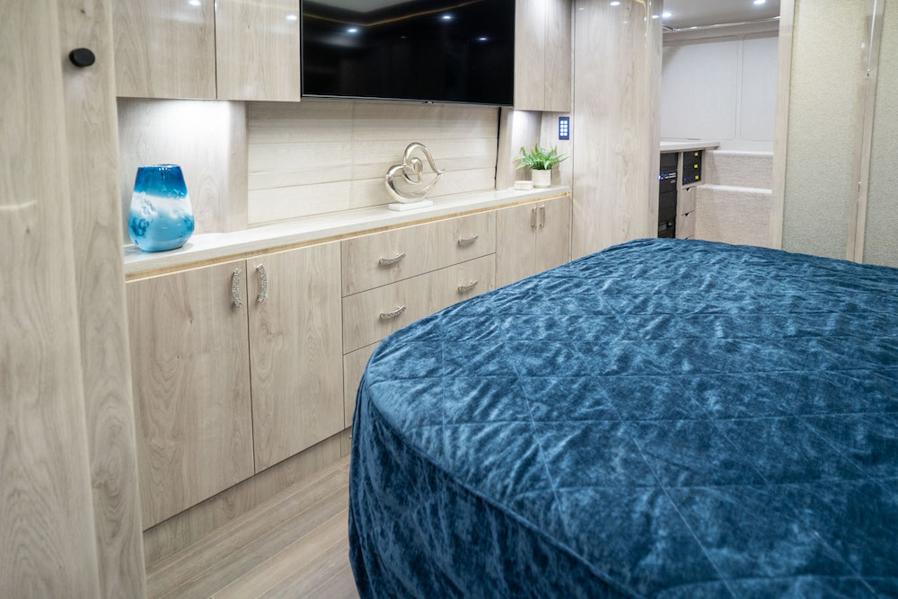 2021 Prevost Marathon X3 For Sale