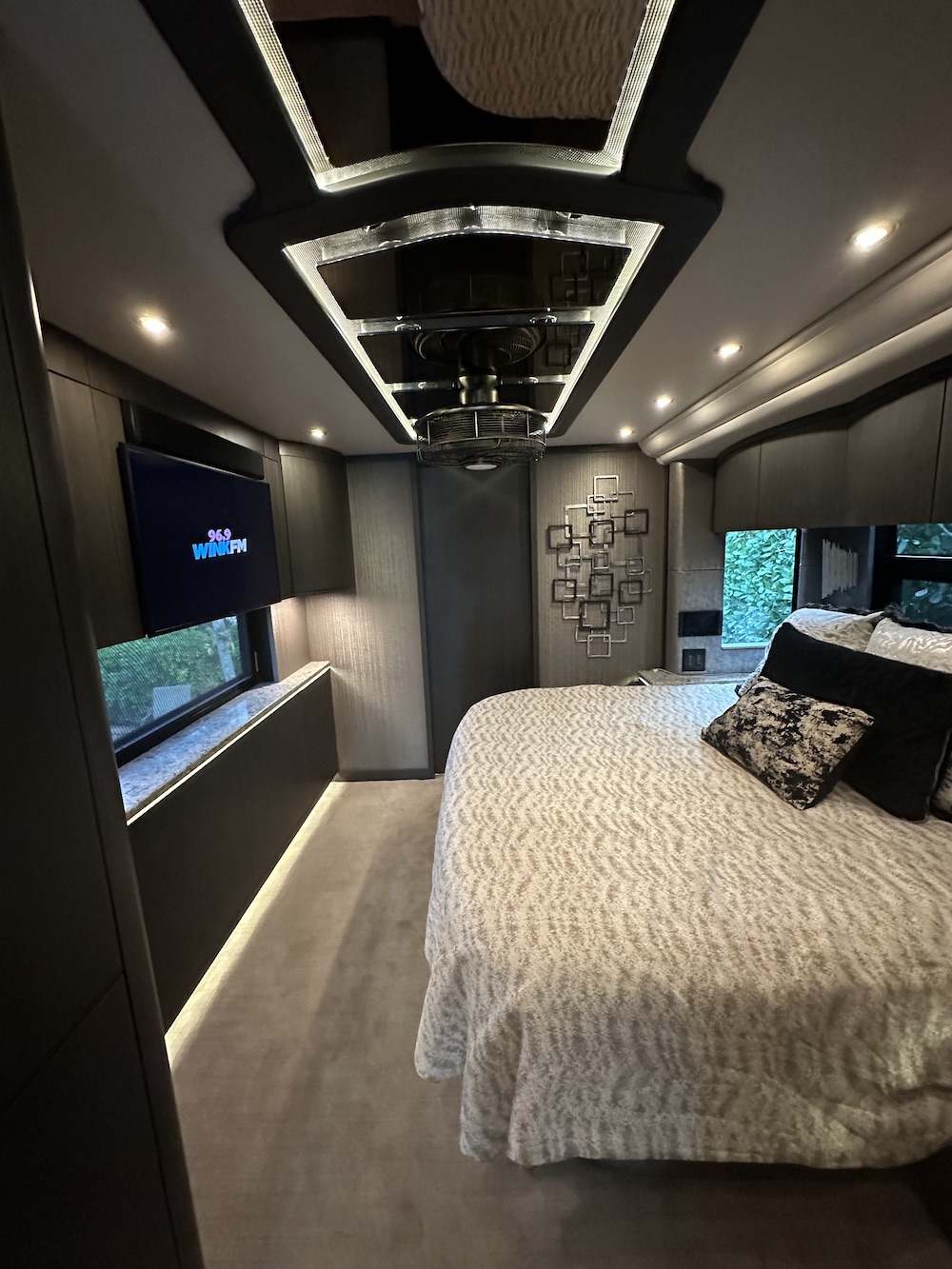 2021 Prevost Millennium H3-45 For Sale