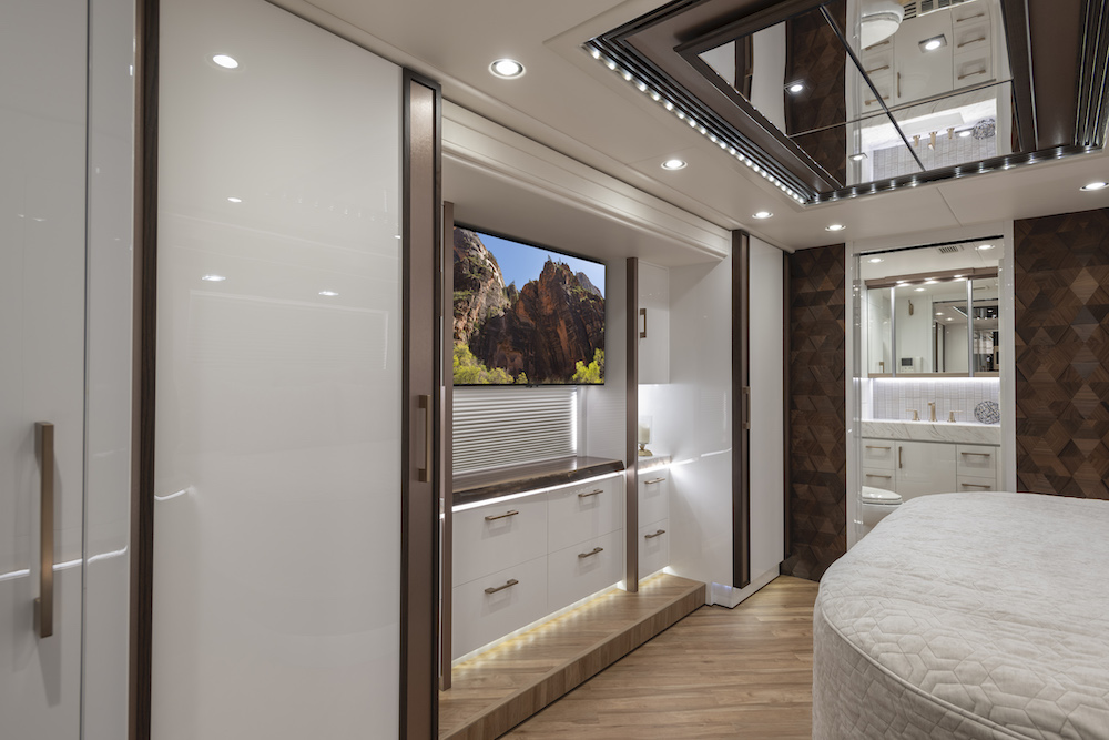2022 Prevost Liberty H3-45 For Sale