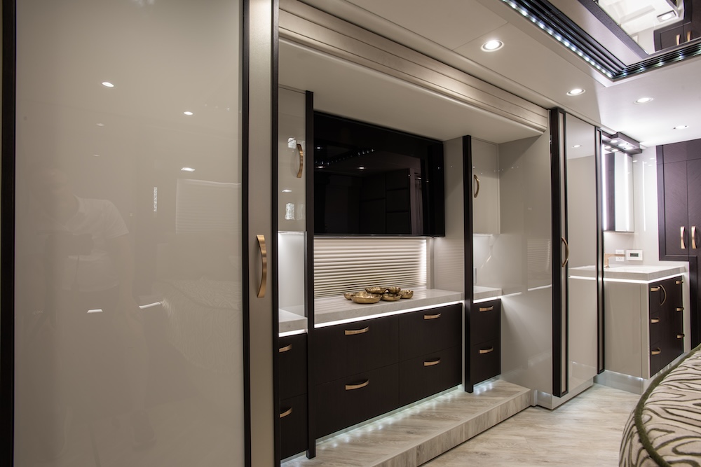 2022 Prevost Liberty H3-45 For Sale