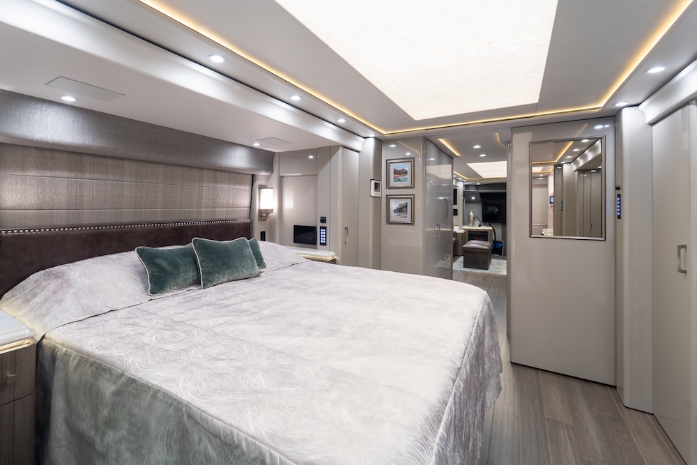 2022 Prevost Marathon H3-45 For Sale