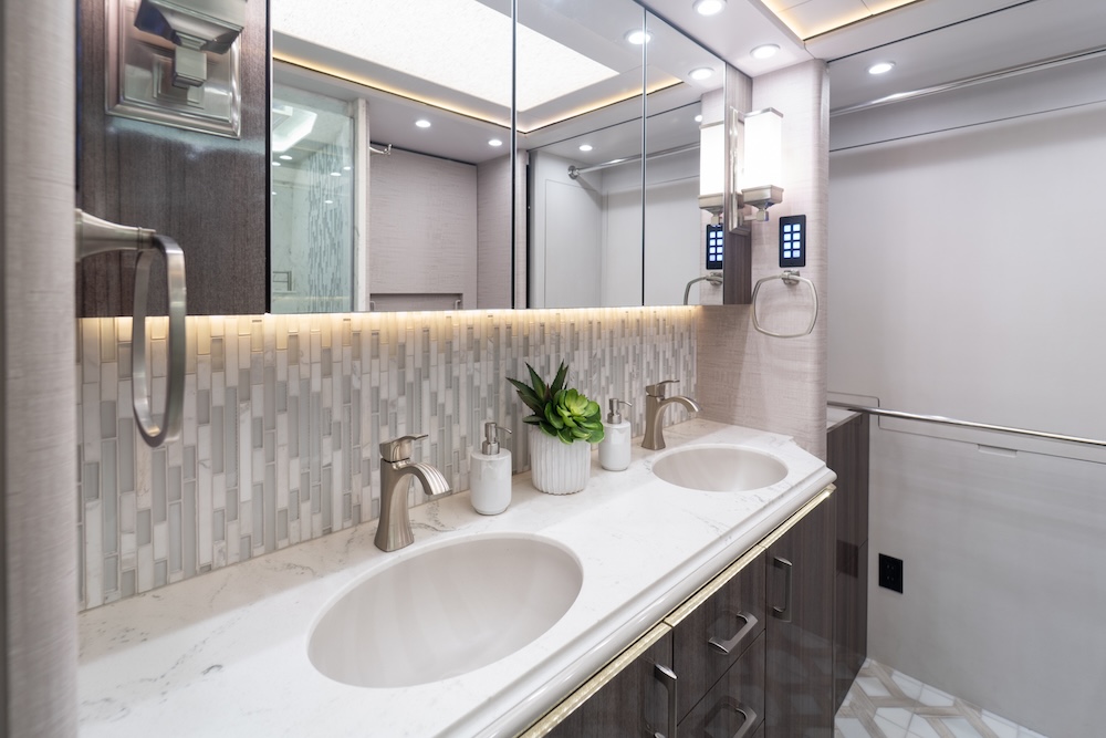 2022 Prevost Marathon H3-45 For Sale