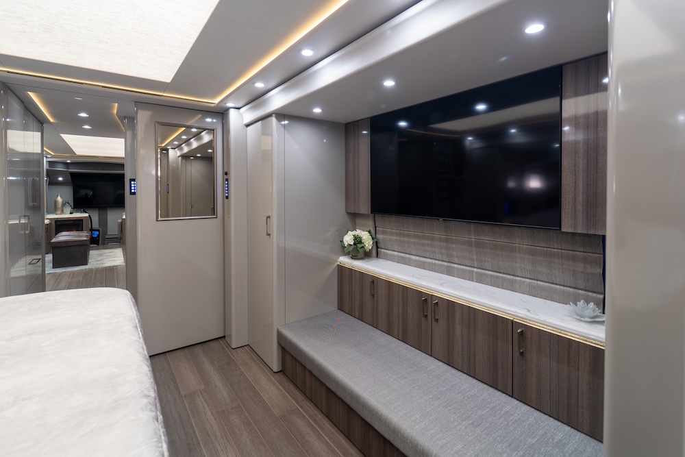 2022 Prevost Marathon H3-45 For Sale