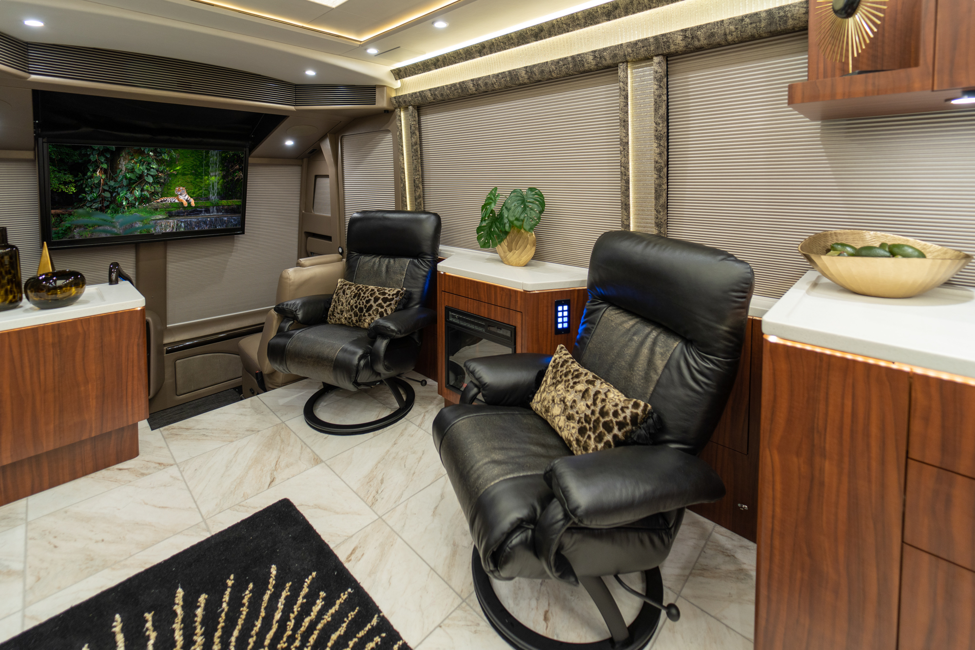 2022 Prevost Marathon H3-45 For Sale