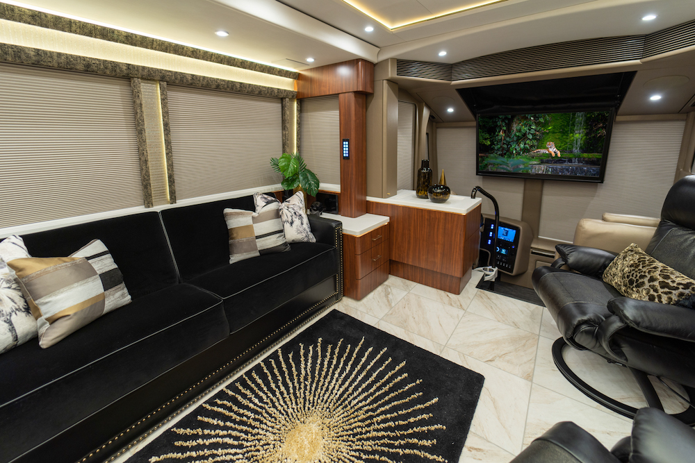 2022 Prevost Marathon H3-45 For Sale