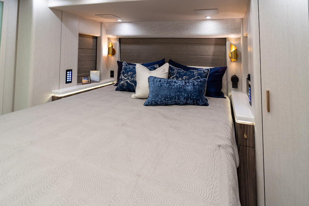 2022 Prevost Marathon H3-45 For Sale