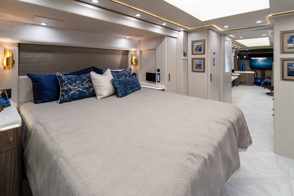 2022 Prevost Marathon H3-45 For Sale