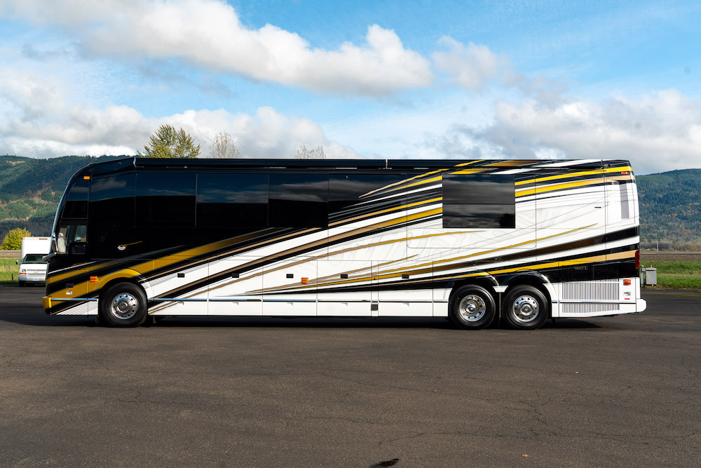 2022 Prevost Marathon H3-45 For Sale