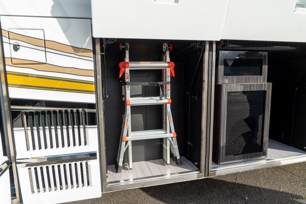 2022 Prevost Marathon H3-45 For Sale