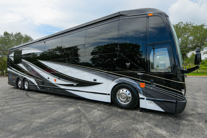 2022 Prevost Marathon H3-45 For Sale